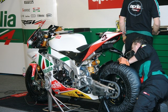 H Aprilia RSV4 Factory - Biaggi